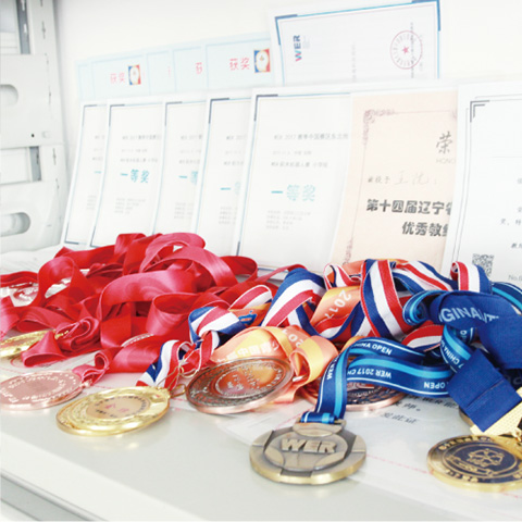 走进学校